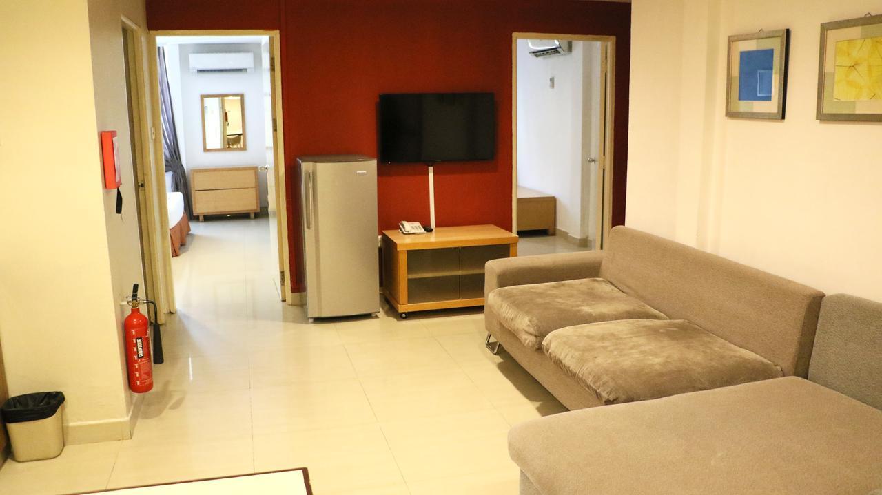 Legallery Suites Hotel Bandar Seri Begawan Esterno foto