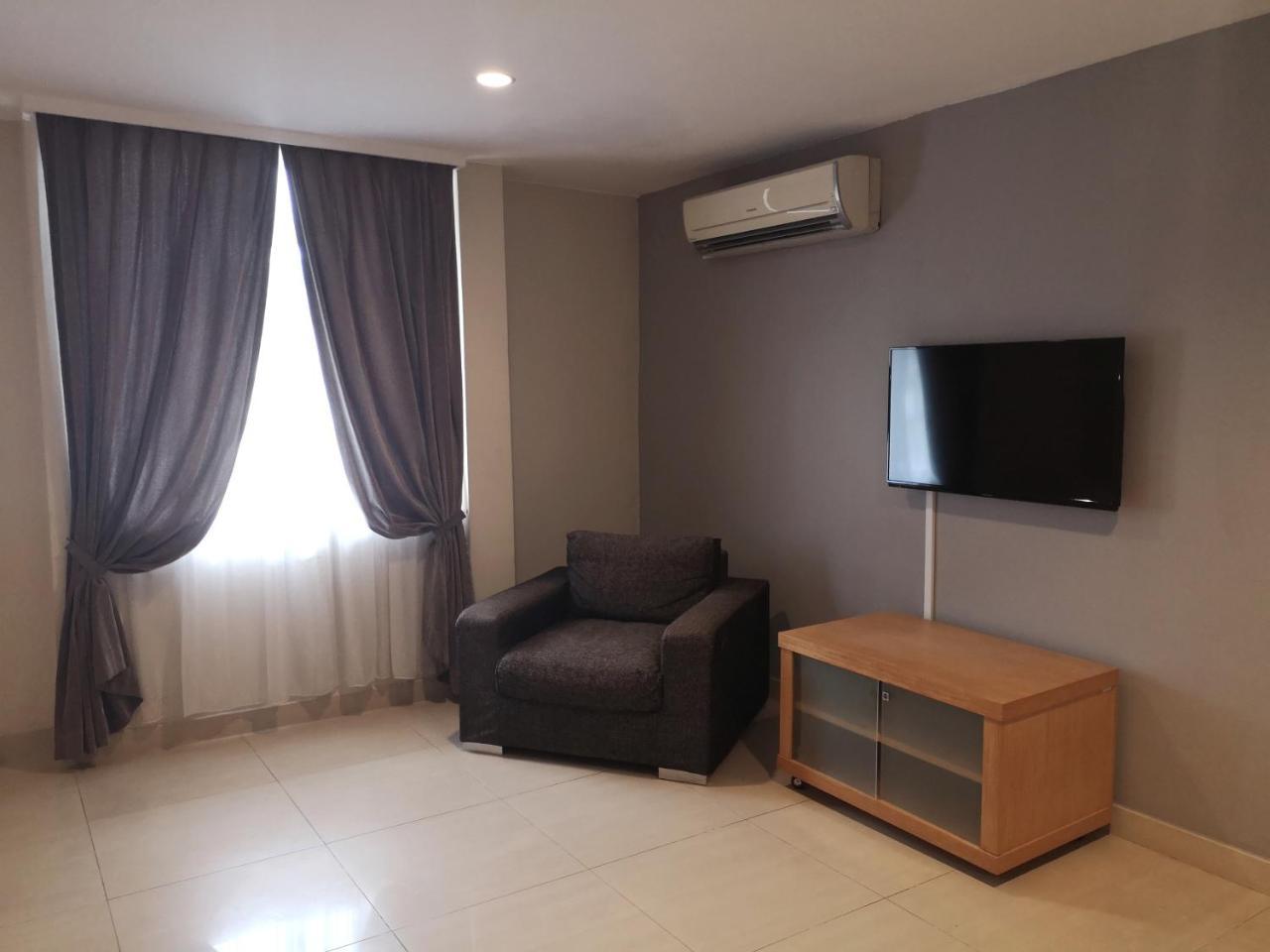 Legallery Suites Hotel Bandar Seri Begawan Esterno foto